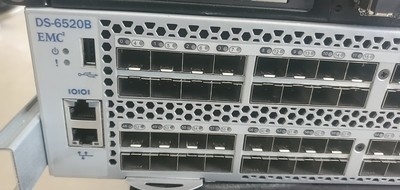 Парча EMC DS-6520B 16gb 96 гаван портов переключателя 48 САН активных
