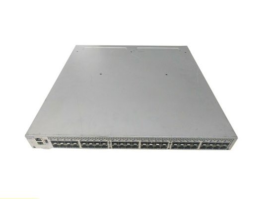 Переключатель EM-6510-24-8G-R САН парчи 8GB EMC DS6510B 24 гаван активный