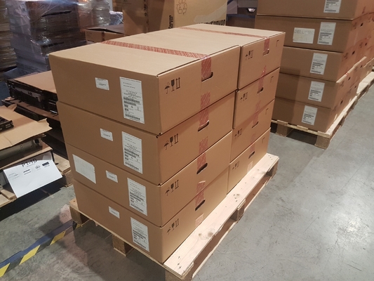 24 активных переключателя BR-G620-24-32G-R САН парчи портов с 24pcs 32GB SFP