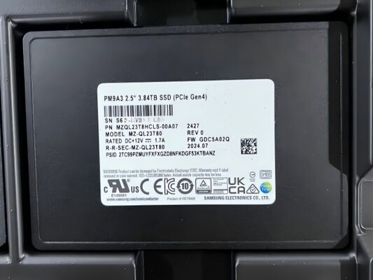 Samsung MZQL23T8HCLS-00A07 3.84TB Enterprise SSD U.2 PCIe 4.0 NVMe 1.0 DWPD с 5-летней гарантией